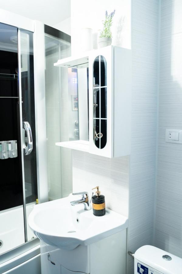 Апартаменты Apartament Luxury Гура-Гуморулуй Экстерьер фото