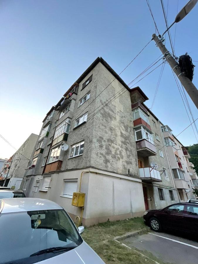 Апартаменты Apartament Luxury Гура-Гуморулуй Экстерьер фото